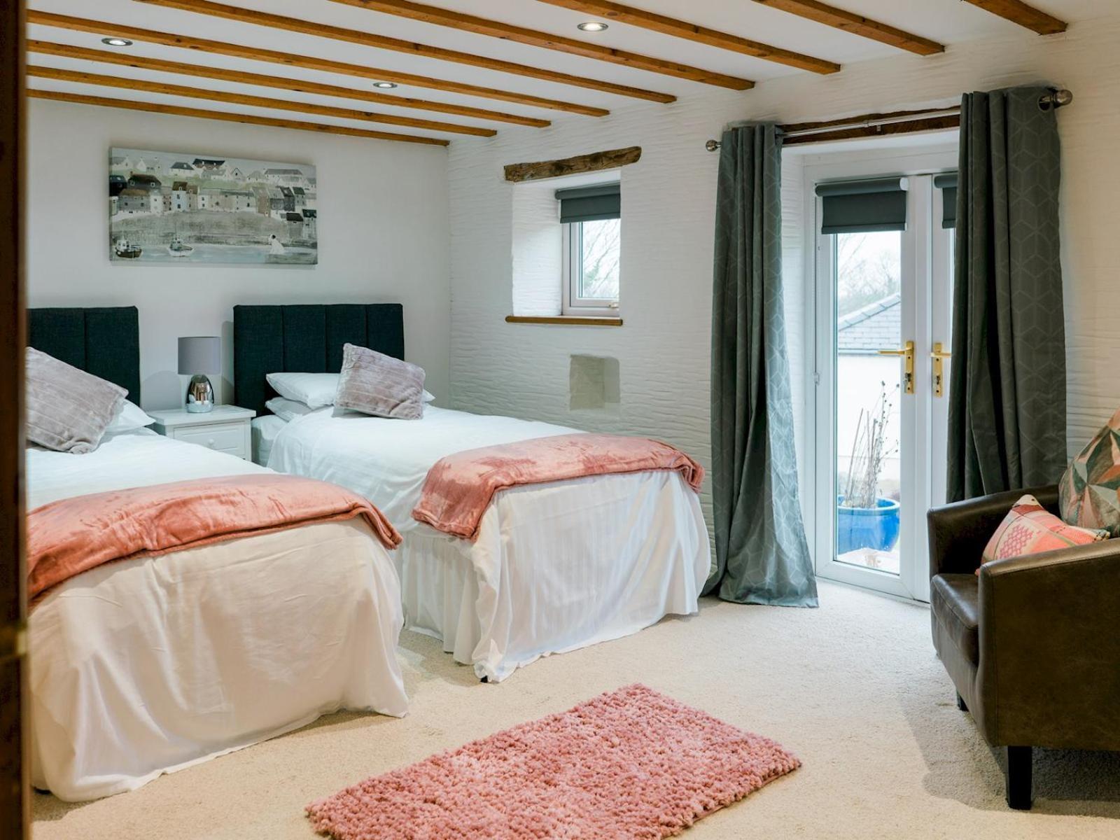 Pass The Keys Peaceful & Coastal 2 Bedroom Cottage Cardigan Eksteriør bilde