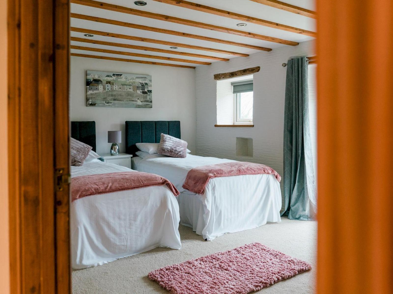 Pass The Keys Peaceful & Coastal 2 Bedroom Cottage Cardigan Eksteriør bilde